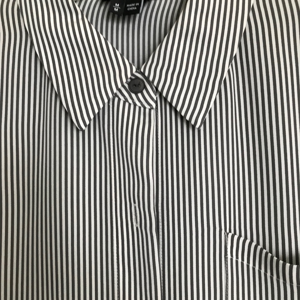 Theory button down blouse - Picture 4 of 4